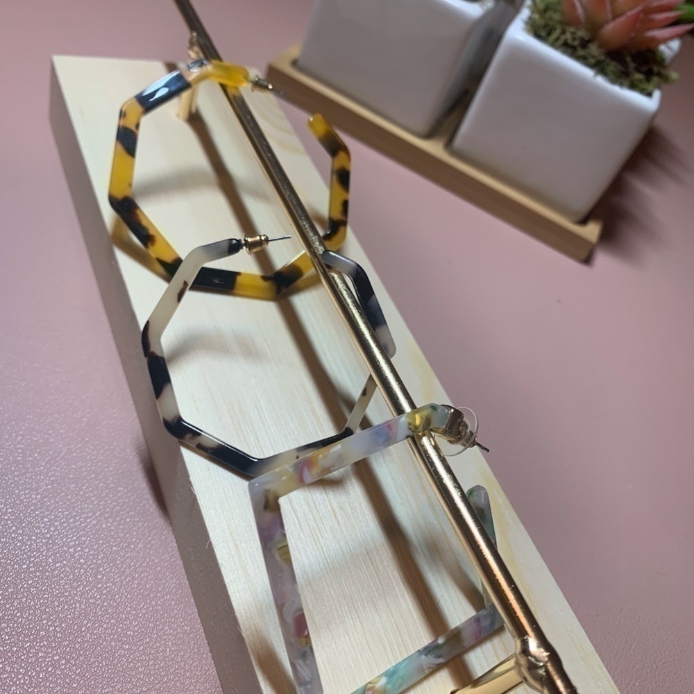 SALE💚 any 3 for $18 💚
 Hexagon Tortoise Acrylic Hoop Earrings